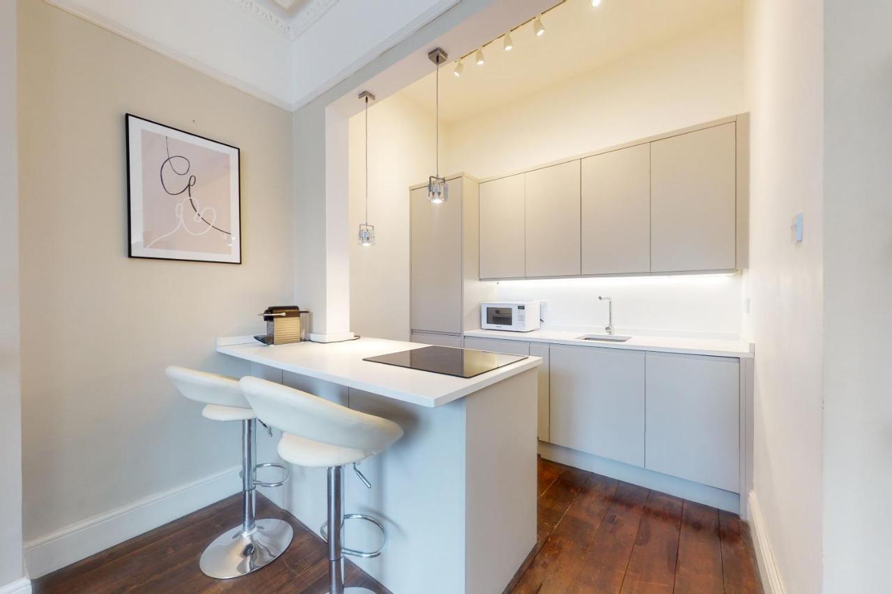 Super 1 Bedroom Flat In Hendon Near Middlesex University With Private Parking Экстерьер фото